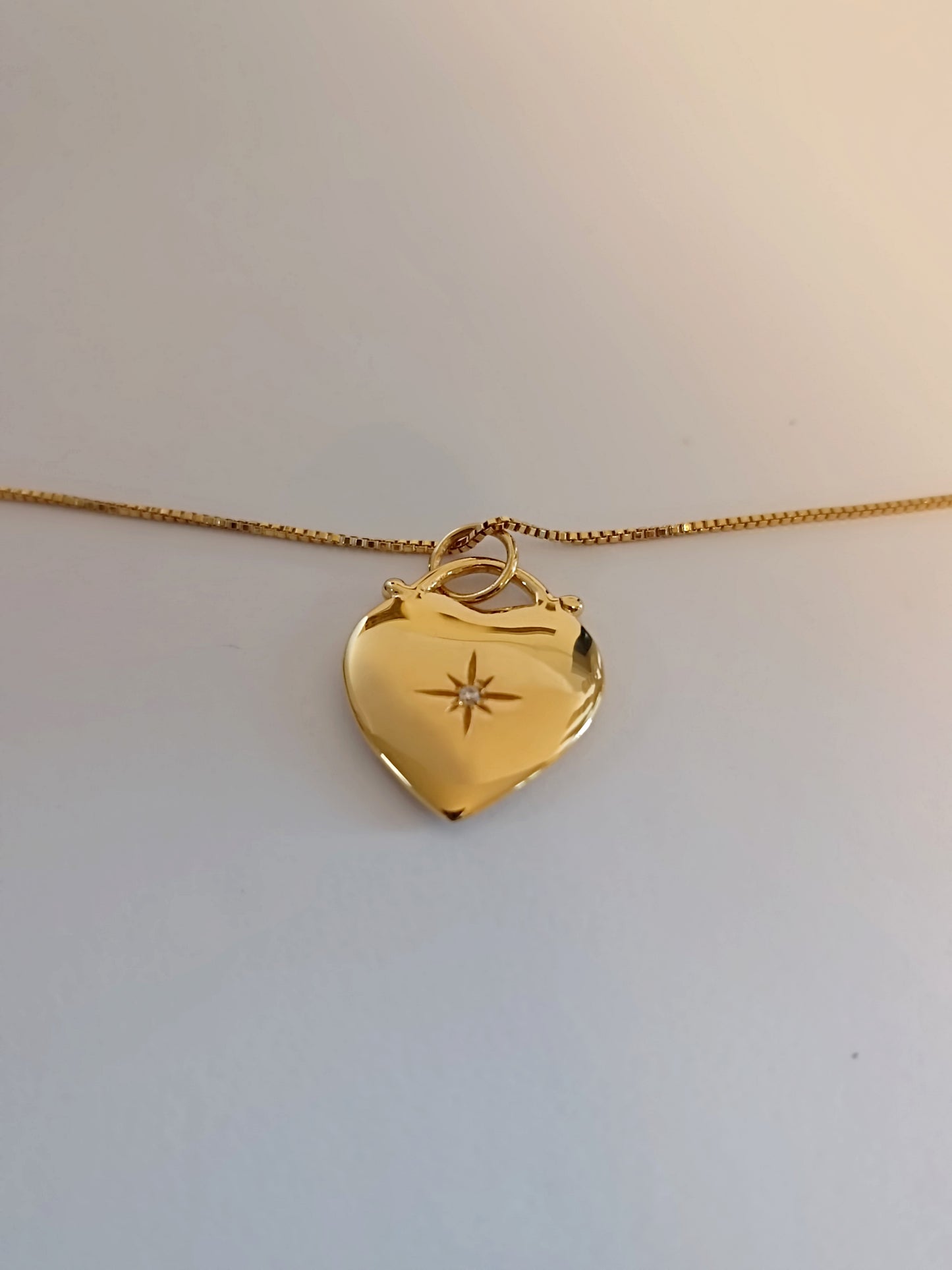 NECKLACE - LOVE ME (with short chain) 